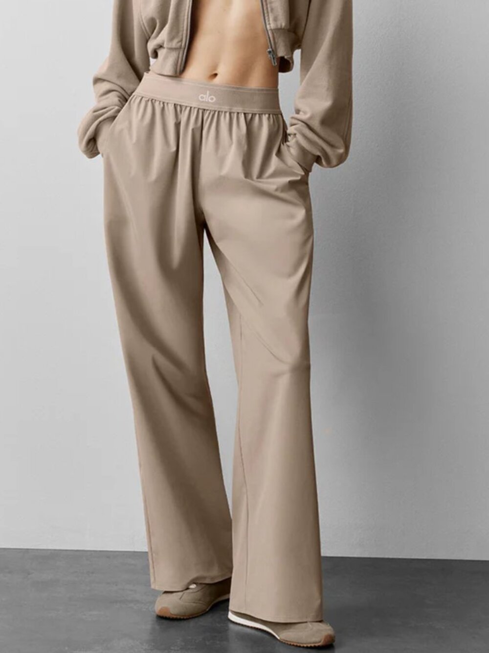 Alo Yoga Gravel Suit Up Trouser XS-Casual or Dressy/Stylish Classy (Regular)🎨🥇